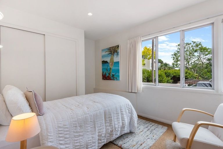 Photo of property in 1 Marine Parade, Herne Bay, Auckland, 1011