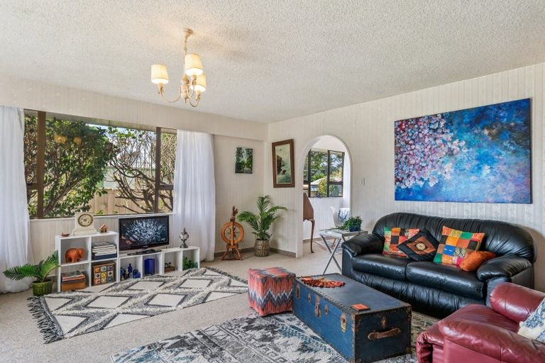 Photo of property in 98 Hillcrest Road, Raumati Beach, Paraparaumu, 5032