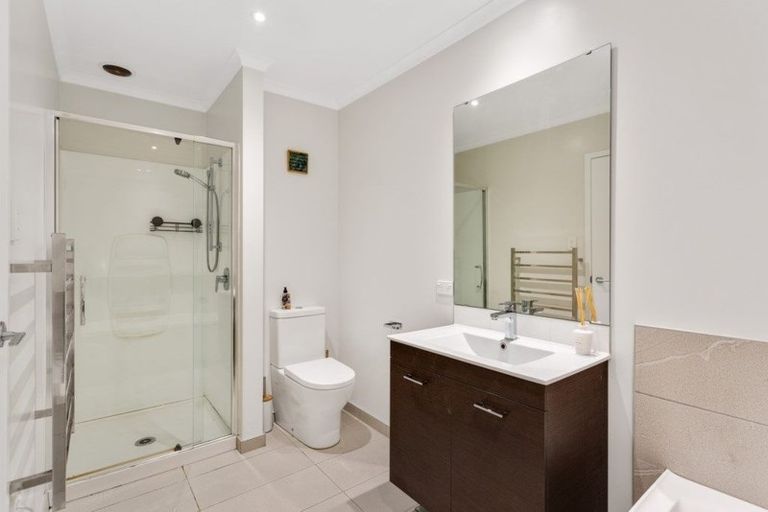 Photo of property in 21 Rangihina Road, Hobsonville, Auckland, 0616