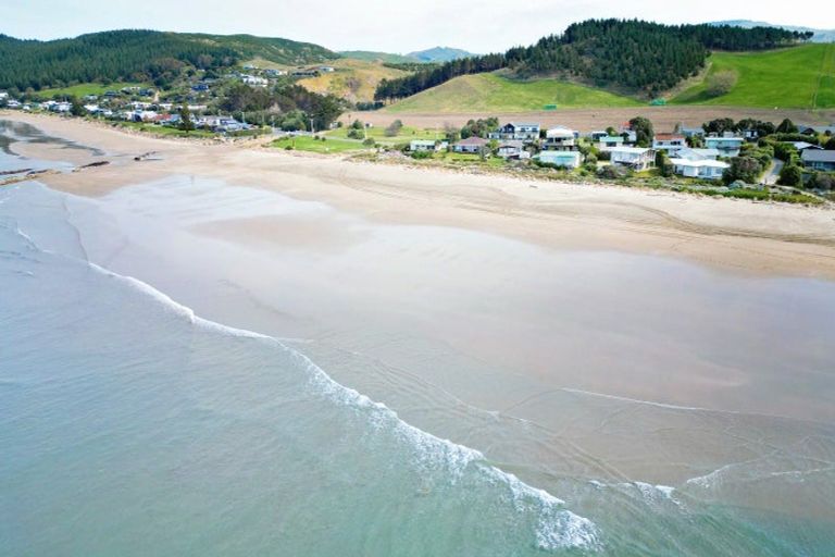 Photo of property in 136 Harper Road, Waimarama, 4294