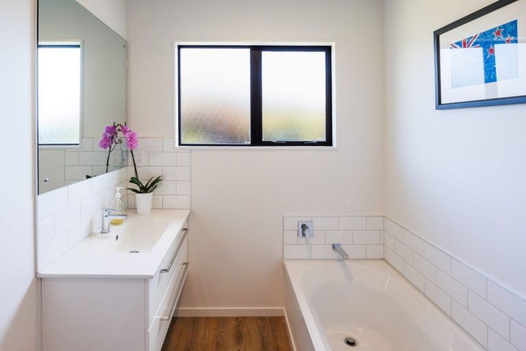 Photo of property in 59 Meridian Grove, Kelvin Grove, Palmerston North, 4414