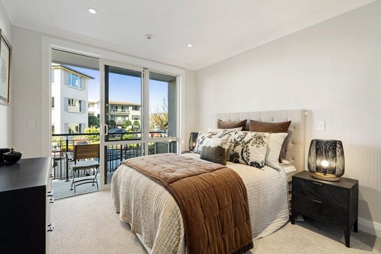 Photo of property in 98b/30 Ambassador Glade, Orewa, 0931