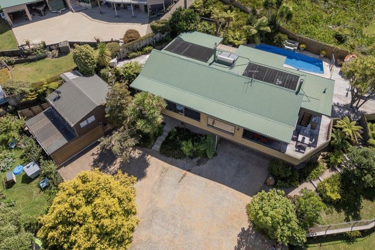 Photo of property in 3 Puriri Place, Whitianga, 3510