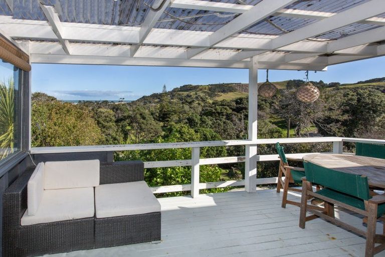 Photo of property in 6569 Pouto Road, Pouto, 0391