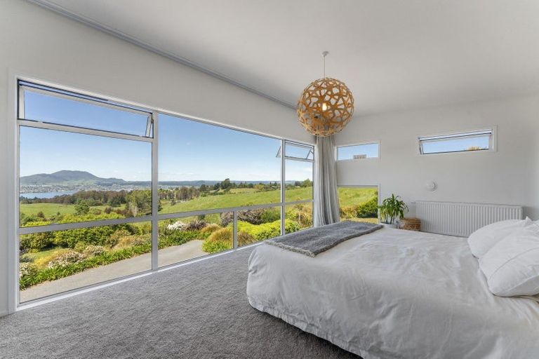 Photo of property in 48 Stewart Glen, Acacia Bay, Taupo, 3385