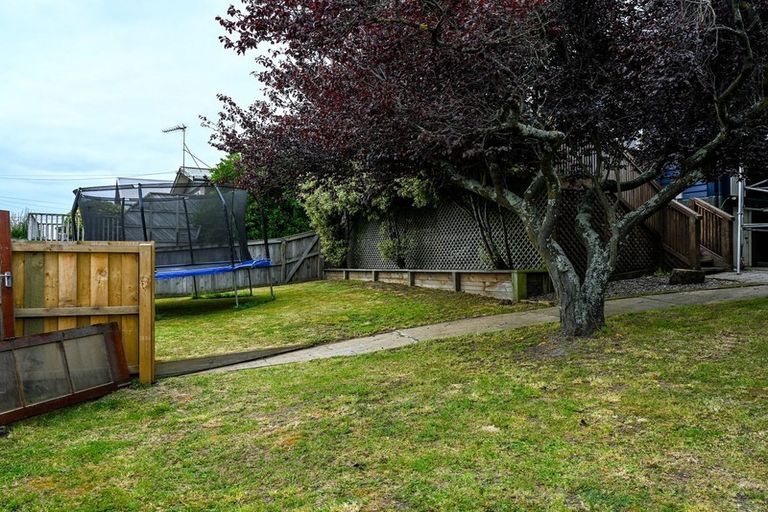 Photo of property in 2 Muir Street, Green Island, Dunedin, 9018