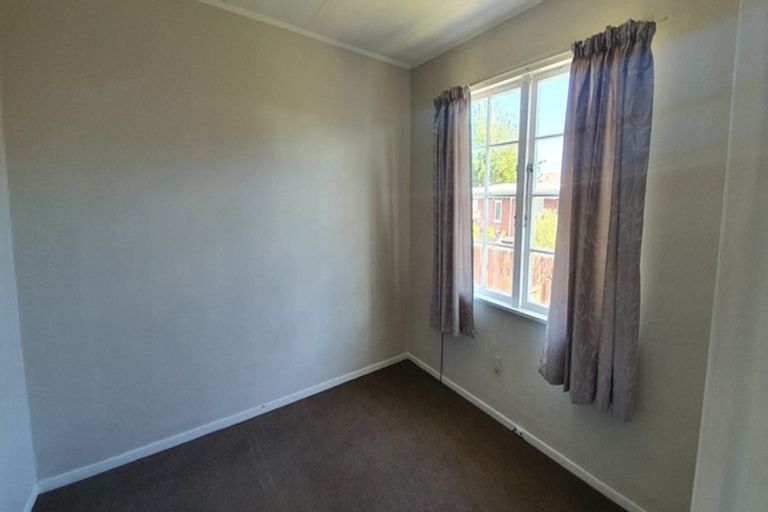 Photo of property in 16 Cambridge Street, Gonville, Whanganui, 4501