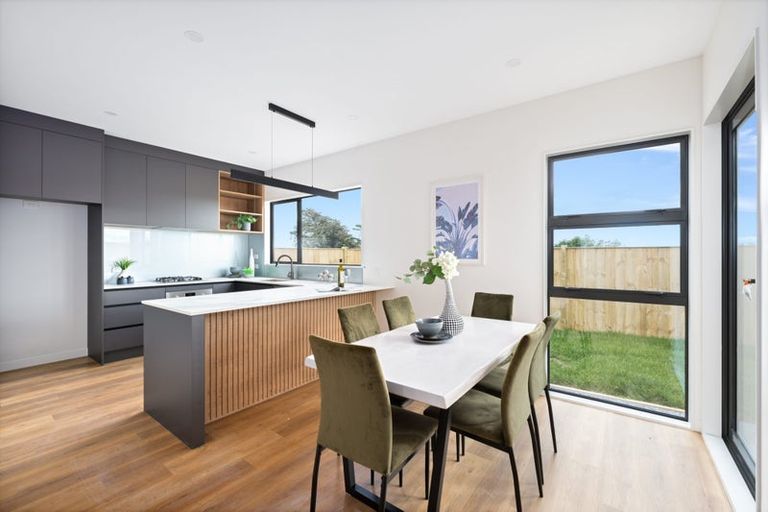 Photo of property in 6 Kaititiko Road, Rosehill, Papakura, 2113