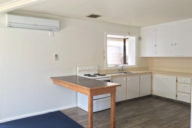 Photo of property in 114 Maidstone Road, Ilam, Christchurch, 8041