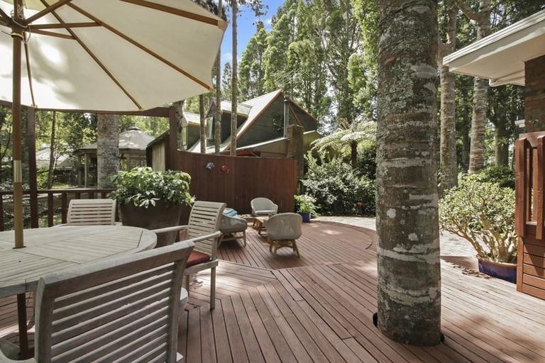 Photo of property in 15 Tainui Road, Titirangi, Auckland, 0604