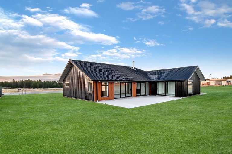 Photo of property in 1 Hydro Avenue, Twizel, 7901