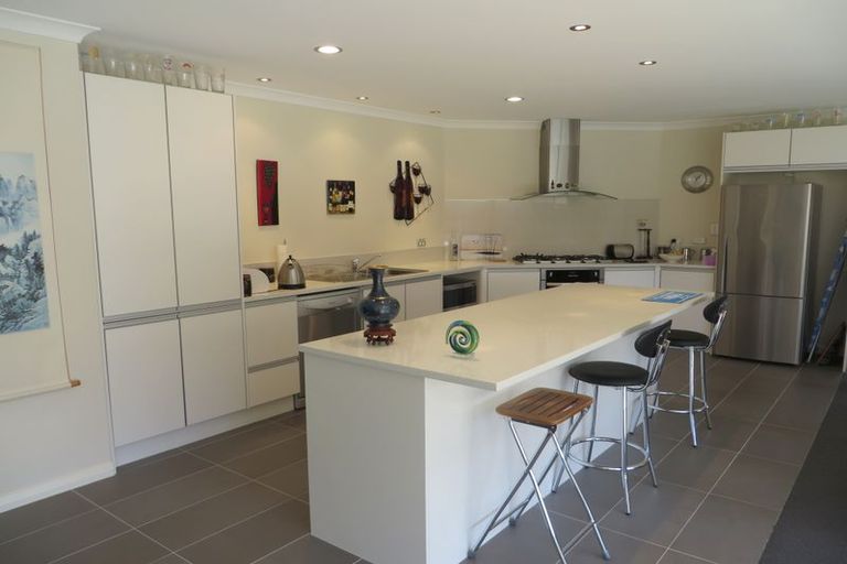 Photo of property in 16 Carnation Court, Cambridge, 3434