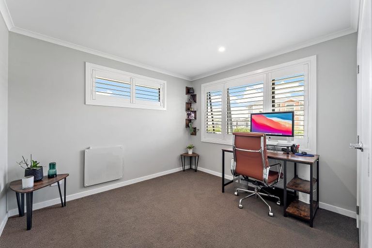 Photo of property in 39 Surf View Crescent, Red Beach, 0932