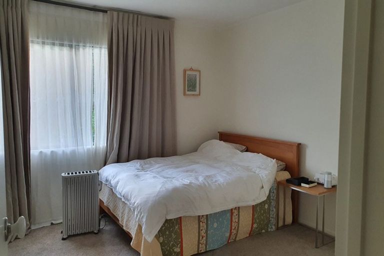 Photo of property in 17 Ferntree Terrace, West Harbour, Auckland, 0618