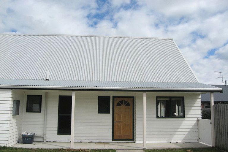 Photo of property in 33a Broadway Avenue, Waikuku Beach, 7473