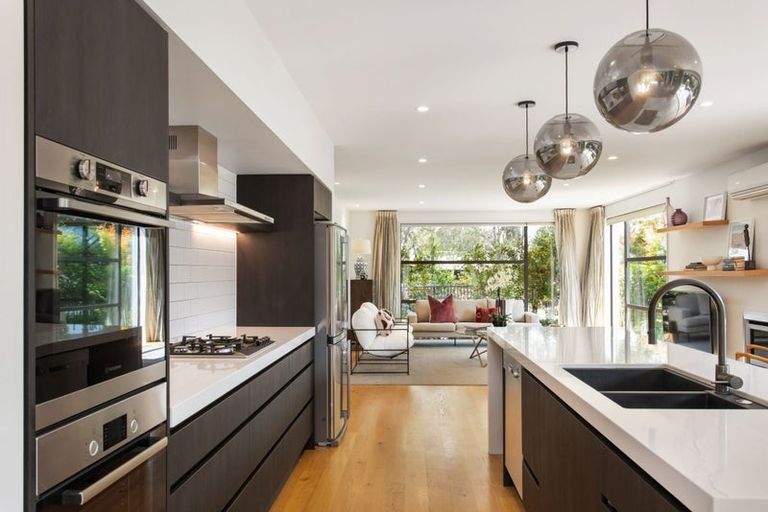 Photo of property in 42a Glandovey Road, Fendalton, Christchurch, 8052