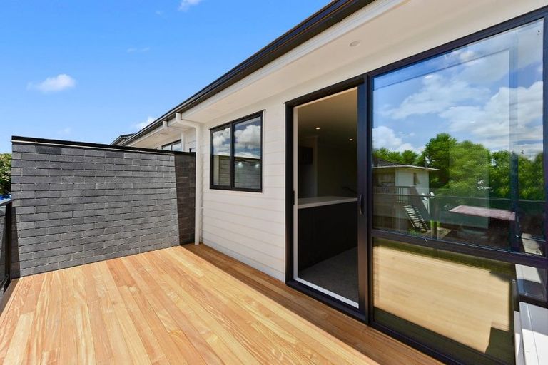 Photo of property in 2/47 Cook Street, Hamilton East, Hamilton, 3216