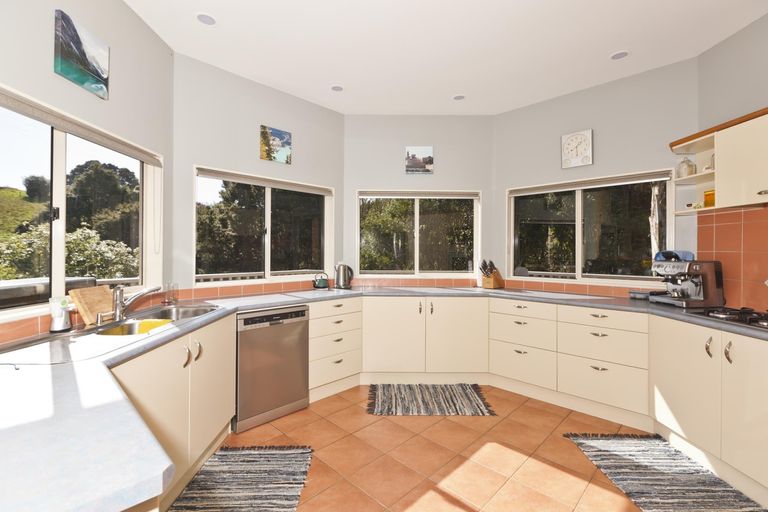 Photo of property in 55 Lauries Drive, Kauri, Kamo, 0185