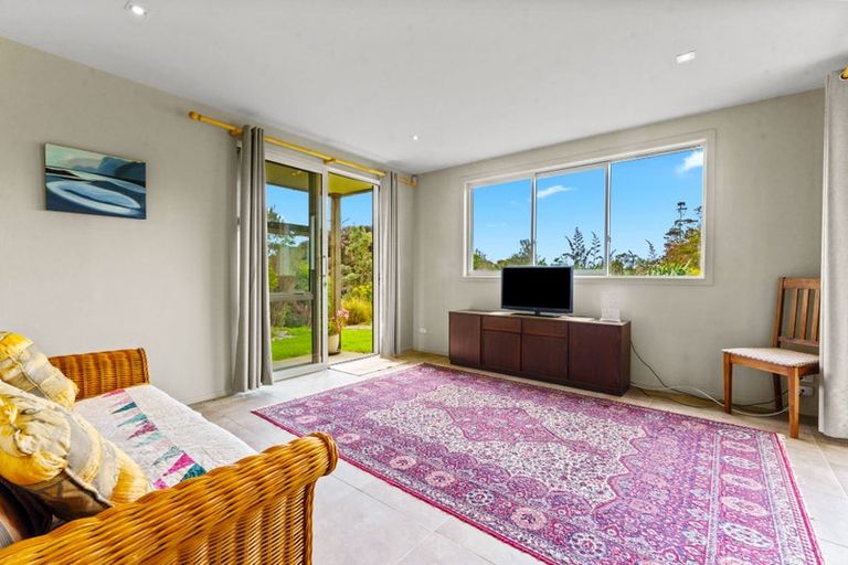 Photo of property in 87 M Greenwood Road, Leigh, 0972