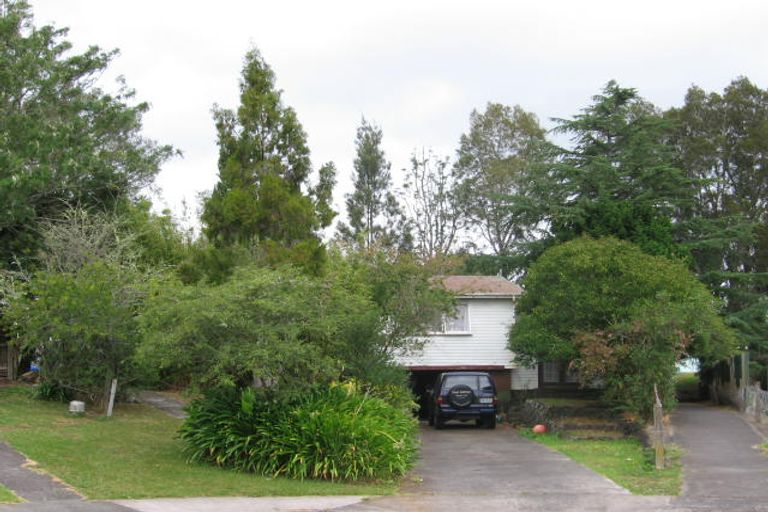 Photo of property in 16 Roseneath Place, Birkdale, Auckland, 0626