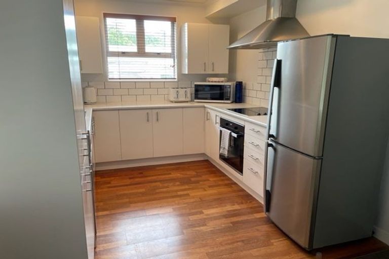 Photo of property in 118a Campbell Street, Karori, Wellington, 6012