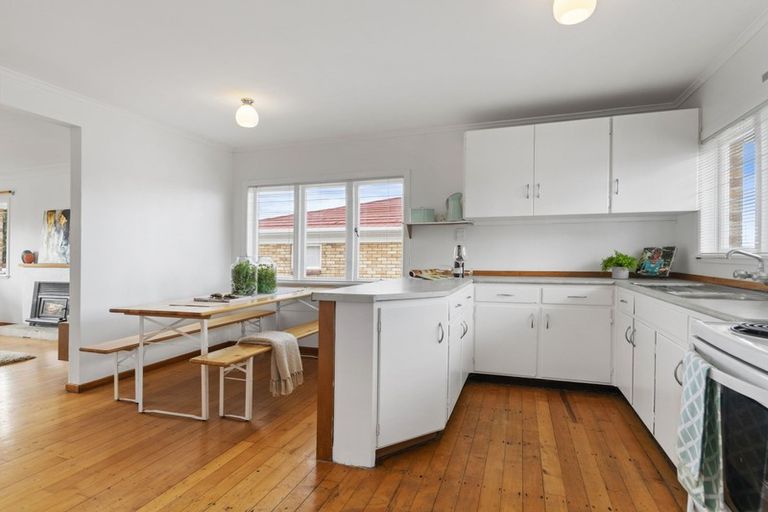 Photo of property in 10 Russell Avenue, Pukekohe, 2120