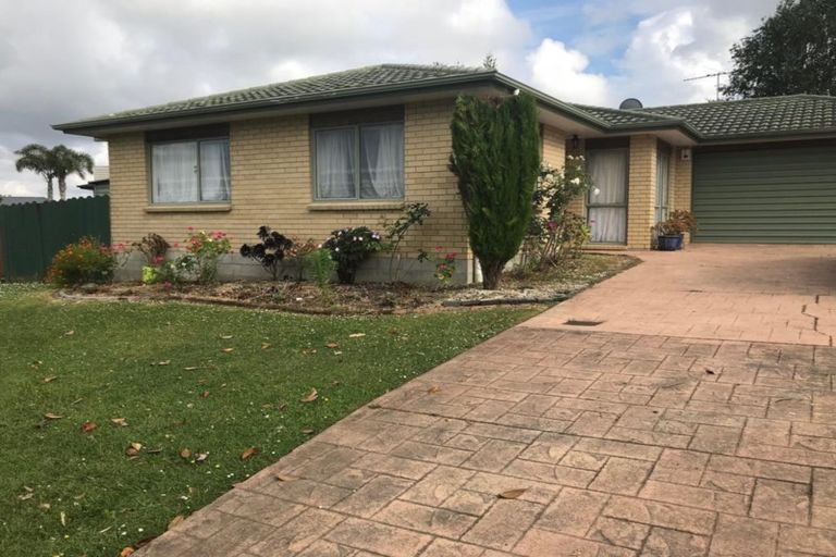 Photo of property in 21 Medvale Avenue, Flat Bush, Auckland, 2019