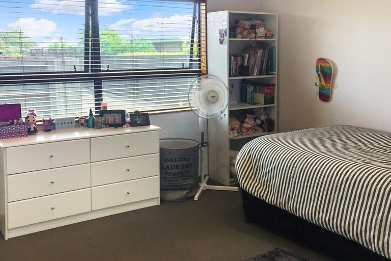 Photo of property in 22 Dover Road, St Andrews, Hamilton, 3200