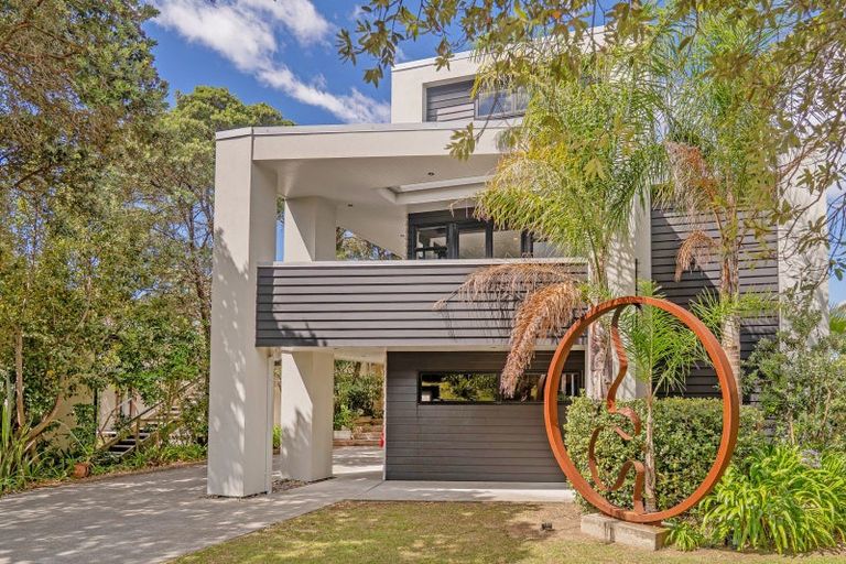 Photo of property in 112 Pohutukawa Crescent, Whangamata, 3620