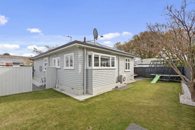 Photo of property in 12 Darley Street, Somerfield, Christchurch, 8024
