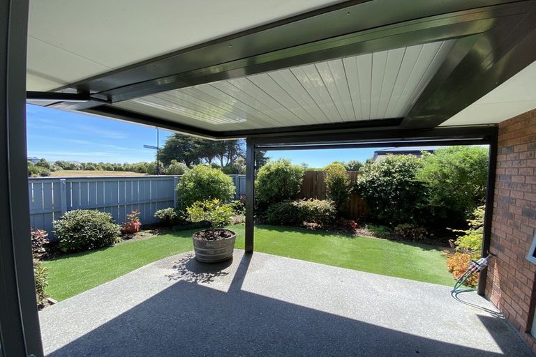 Photo of property in 94 Mcmahon Drive, Aidanfield, Christchurch, 8025