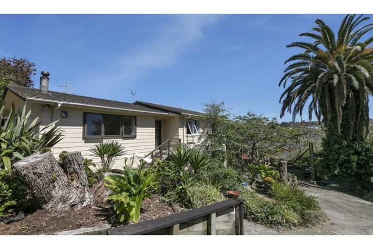 Photo of property in 36 Arlette Place, Massey, Auckland, 0614