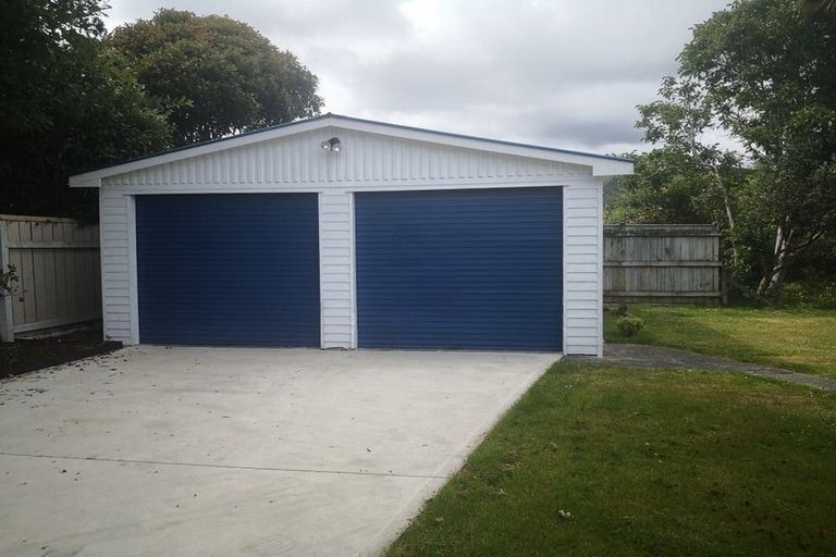 Photo of property in 290 Fergusson Drive, Heretaunga, Upper Hutt, 5018