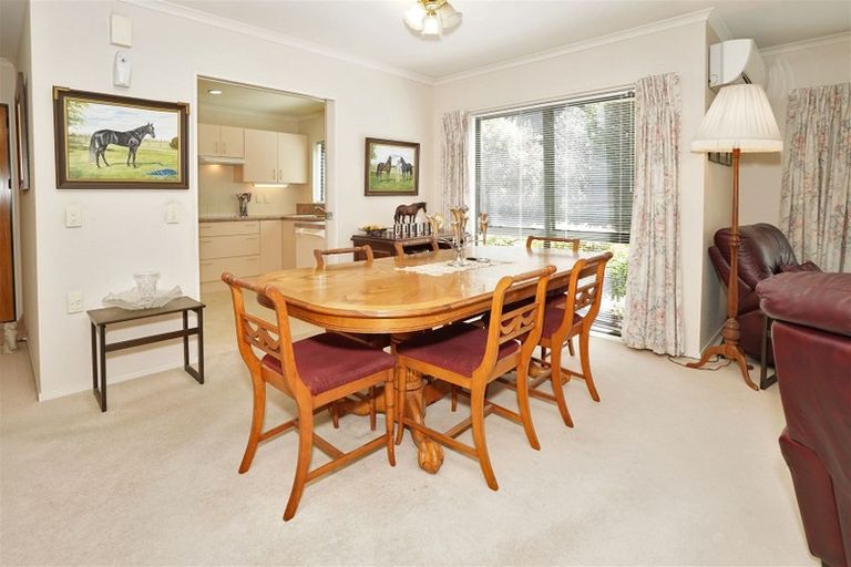 Photo of property in 69 Grosvenor Gardens, Flagstaff, Hamilton, 3210