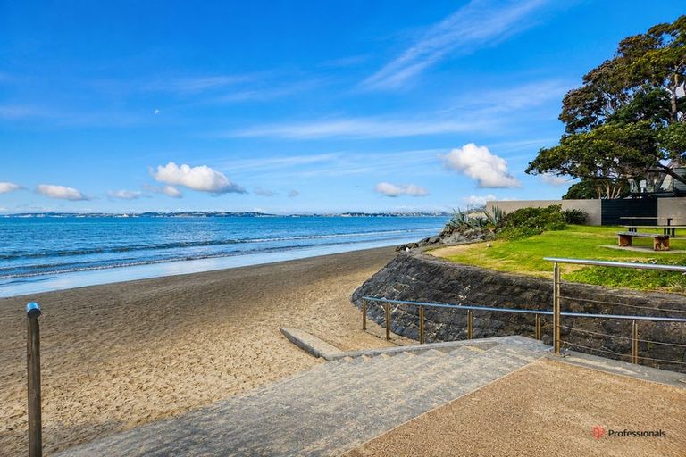 Photo of property in 2/388 Hibiscus Coast Highway, Orewa, 0931