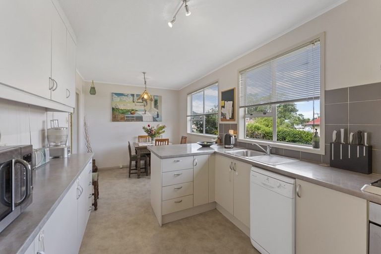 Photo of property in 28 Tarawera Road, Johnsonville, Wellington, 6037