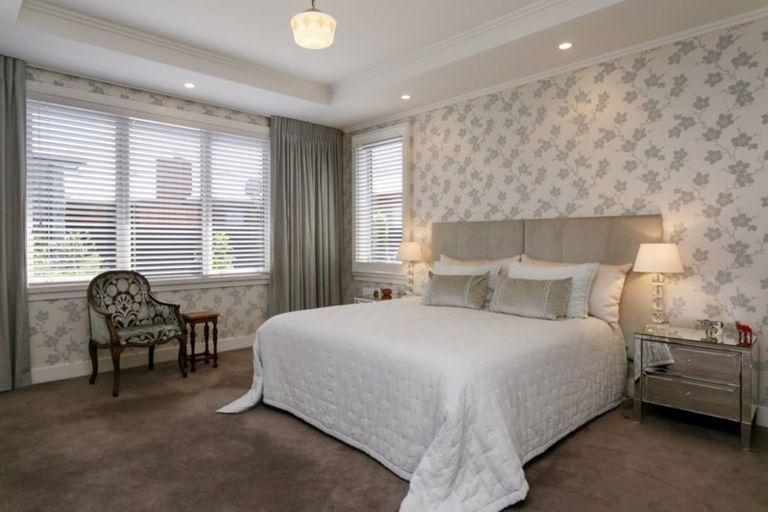 Photo of property in 21 Pukenamu Road, Rainbow Point, Taupo, 3330