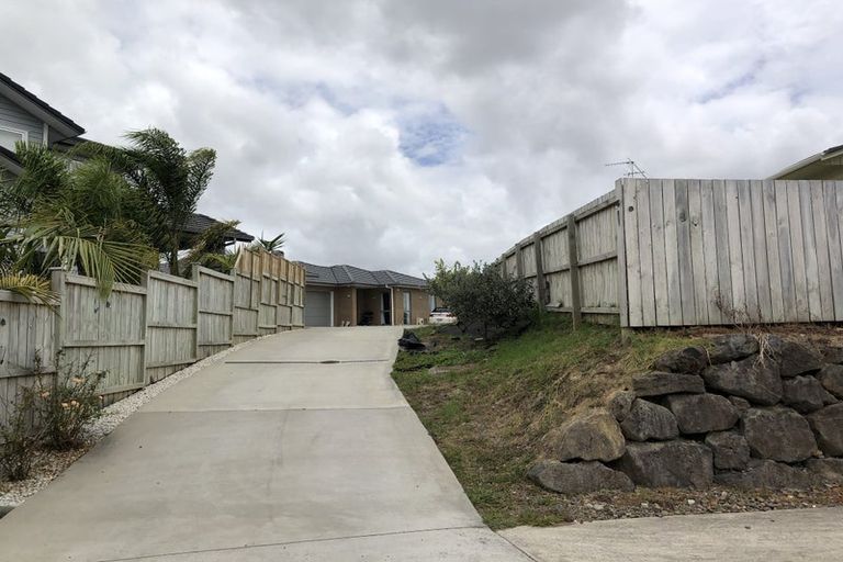 Photo of property in 8 Will Street, Huapai, Kumeu, 0810