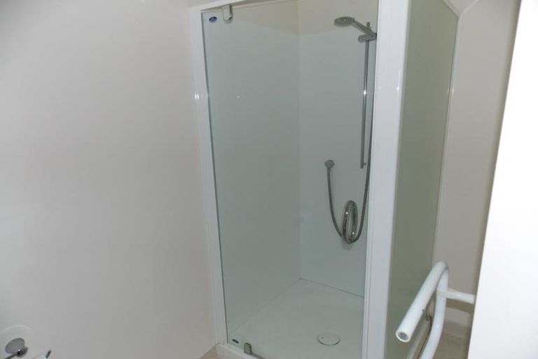 Photo of property in Terrace Heights Apartments, 2/163p The Terrace, Wellington Central, Wellington, 6011