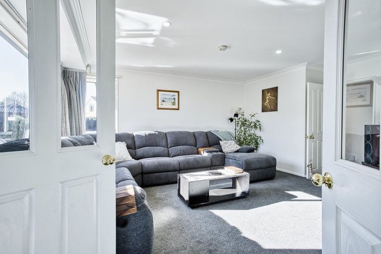 Photo of property in 41 Broadhaven Avenue, Parklands, Christchurch, 8083