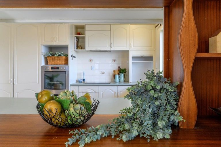 Photo of property in 55 Omokoroa Road, Omokoroa, 3114