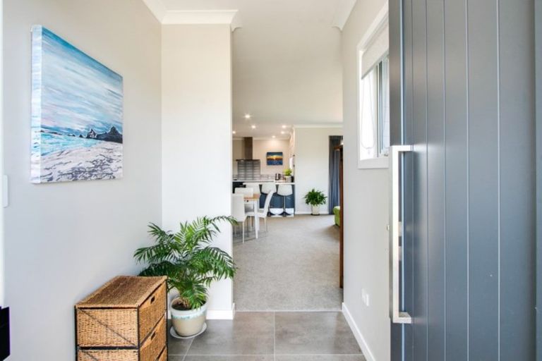 Photo of property in 23 Hurunui Drive, Te Awa, Napier, 4110