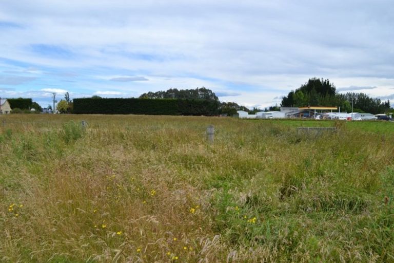 Photo of property in 1398 Main Road North, Waikuku, 7691