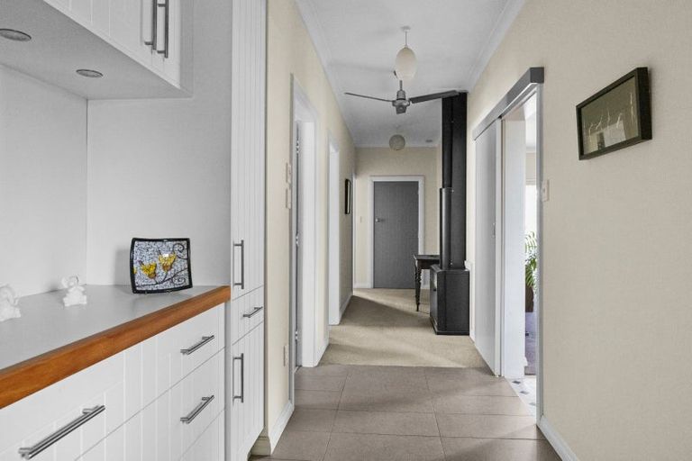 Photo of property in 412 Lascelles Street, Saint Leonards, Hastings, 4120