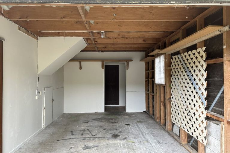 Photo of property in 265a Mitchell Street, Brooklyn, Wellington, 6021