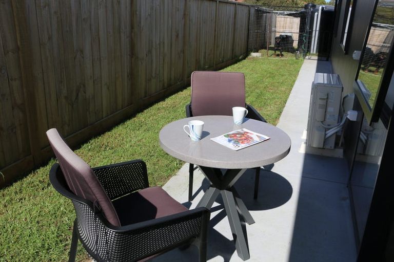 Photo of property in 15 Palm Drive, Whitianga, 3510