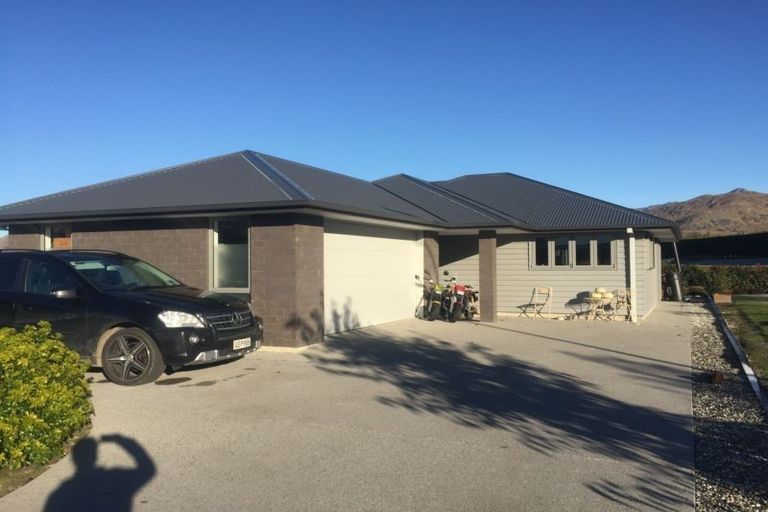 Photo of property in 5 Cotswold Court, Lower Shotover, Queenstown, 9304