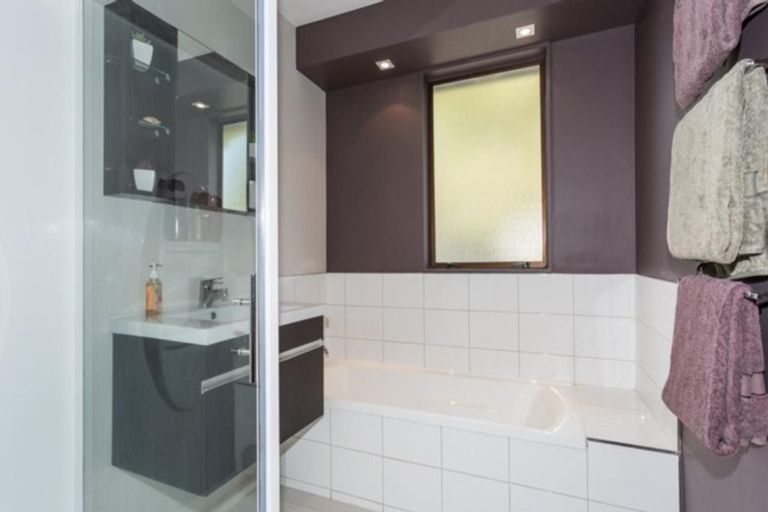 Photo of property in 704a Oak Road, Akina, Hastings, 4122