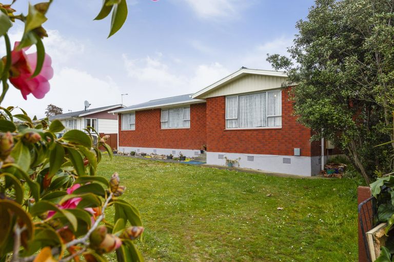 Photo of property in 5 Buller Place, Westbrook, Palmerston North, 4412