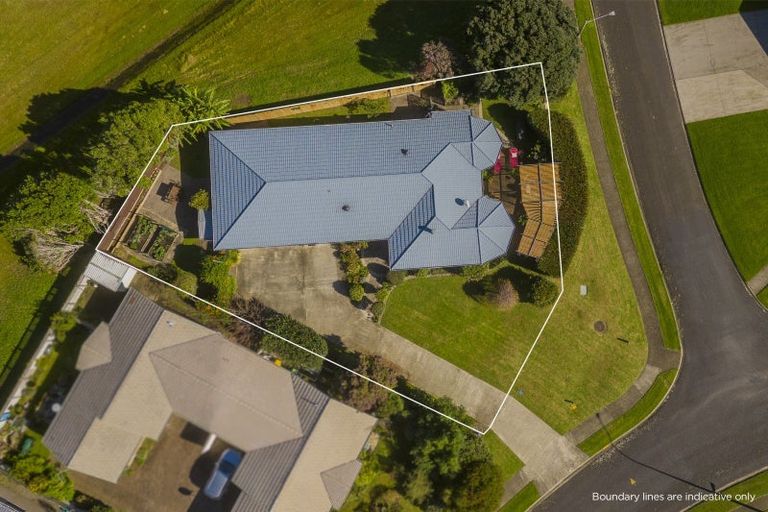 Photo of property in 19 Springbok Avenue, Whitianga, 3510